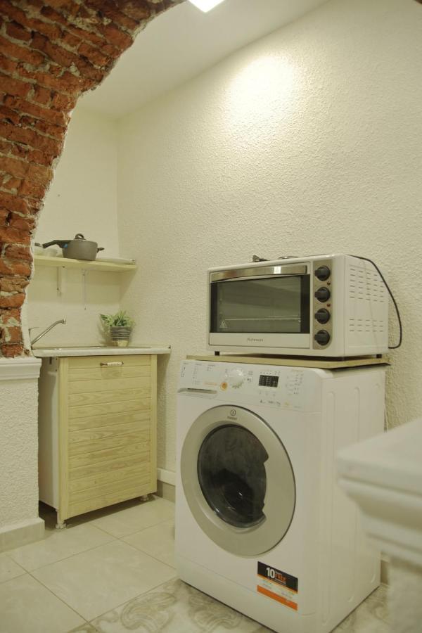 Interhost Guest Rooms And Apartments Sofia Esterno foto
